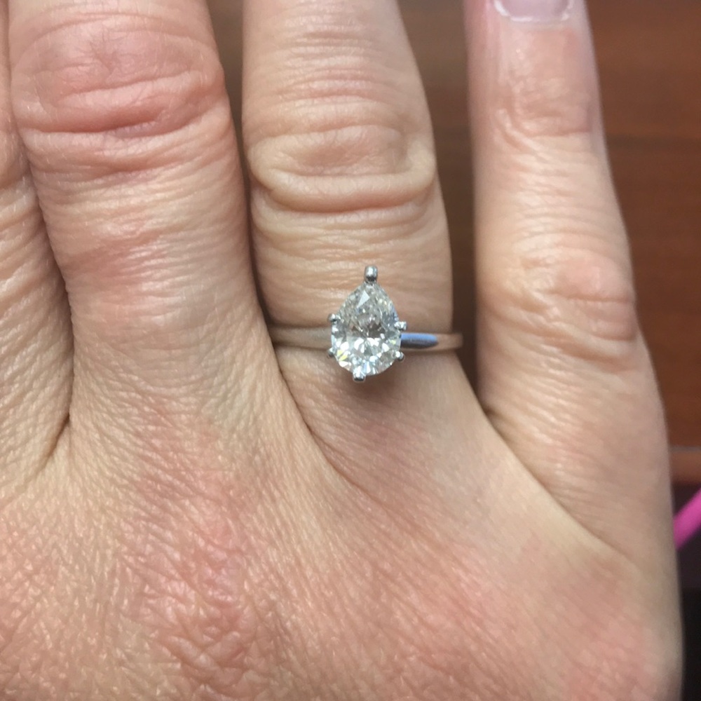 1.14 Pear shaped Engagement ring 💍🍐